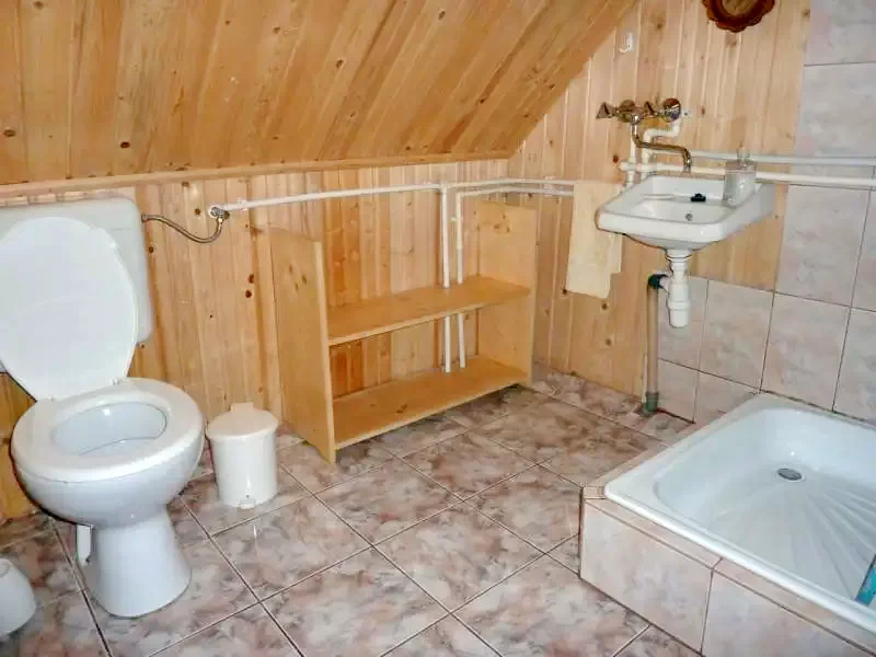 Izvoare Cazare | Sat de vacanță (K0390-38) Imaginea poate fi supusă drepturilor de autor. Se recomandă contactarea titularului drepturilor.