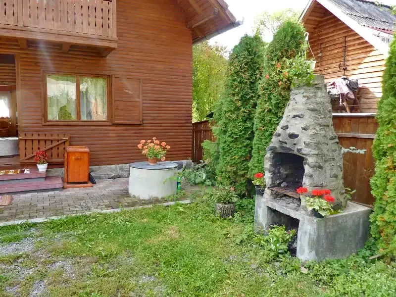 Izvoare Cazare | Sat de vacanță (K0390-39) Imaginea poate fi supusă drepturilor de autor. Se recomandă contactarea titularului drepturilor.