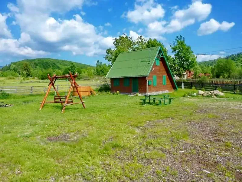 Izvoare Cazare | Sat de vacanță (K0519-1) Imaginea poate fi supusă drepturilor de autor. Se recomandă contactarea titularului drepturilor.