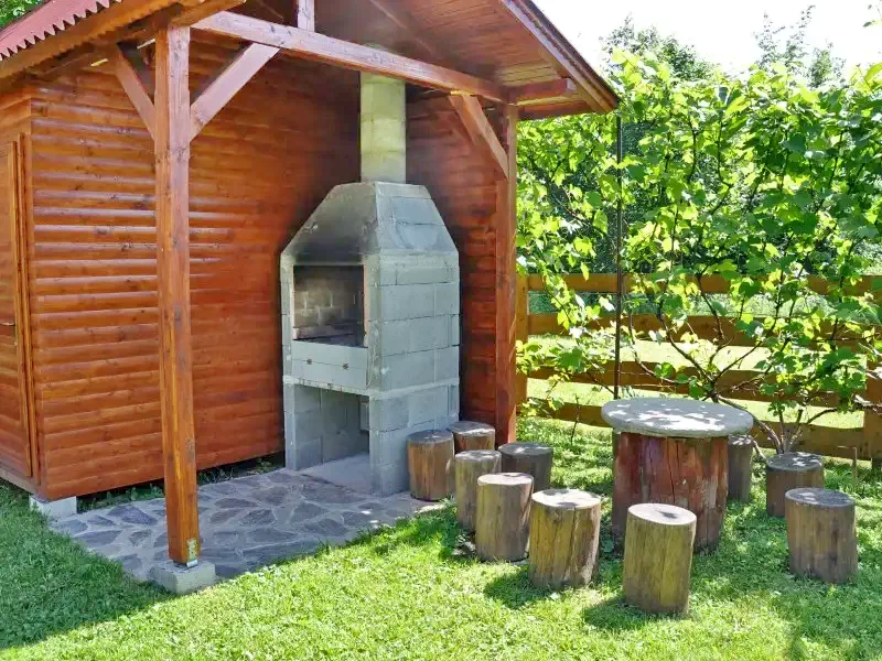 Izvoare Cazare | Sat de vacanță (K0725-3) Imaginea poate fi supusă drepturilor de autor. Se recomandă contactarea titularului drepturilor.