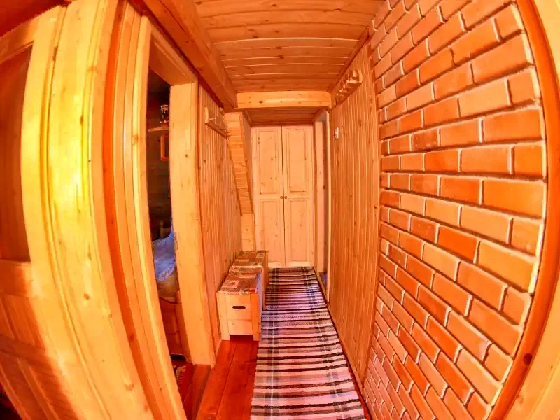 Izvoare Cazare | Sat de vacanță (K0725-17) Imaginea poate fi supusă drepturilor de autor. Se recomandă contactarea titularului drepturilor.