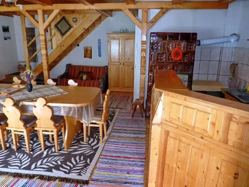 Izvoare Cazare | Cabană (K0727-10) Imaginea poate fi supusă drepturilor de autor. Se recomandă contactarea titularului drepturilor. Izvoare Cazare | Cabană (K0727-10) Imaginea poate fi supusă drepturilor de autor. Se recomandă contactarea titularului drepturilor.