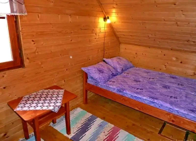 Ivó Szállás | Üdülőfalu (K0889-24) A kép szerzői jogvédelem alatt állhat. Javasolt a kapcsolatfelvétel a jog tulajdonossal.