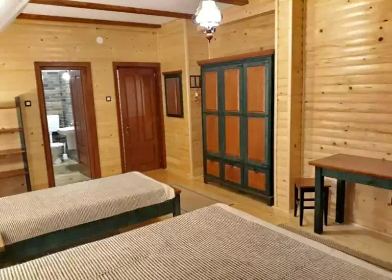 Izvoare Cazare | Sat de vacanță (K1149-28) Imaginea poate fi supusă drepturilor de autor. Se recomandă contactarea titularului drepturilor.