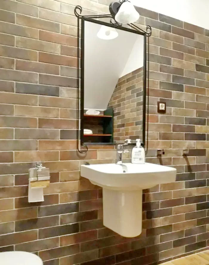 Ivó Szállás | Üdülőfalu (K1149-34) A kép szerzői jogvédelem alatt állhat. Javasolt a kapcsolatfelvétel a jog tulajdonossal.