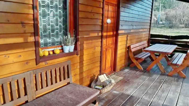 Cazare Izvoare - Cabana Hunor-Magor | Ivó - Hunor-Magor Kulcsosház, Kőfalvi Attila. Imaginea poate fi supusă drepturilor de autor. Se recomandă contactarea titularului drepturilor.