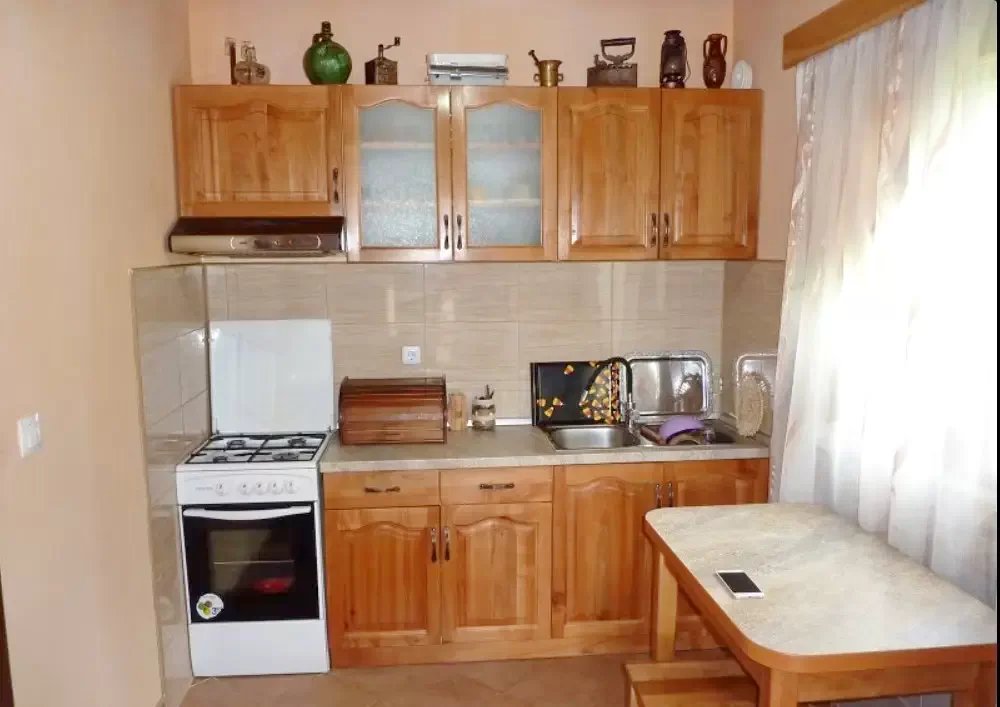 Izvoare Cazare | Cabană (K1393-12) Imaginea poate fi supusă drepturilor de autor. Se recomandă contactarea titularului drepturilor. Izvoare Cazare | Cabană (K1393-12) Imaginea poate fi supusă drepturilor de autor. Se recomandă contactarea titularului drepturilor.