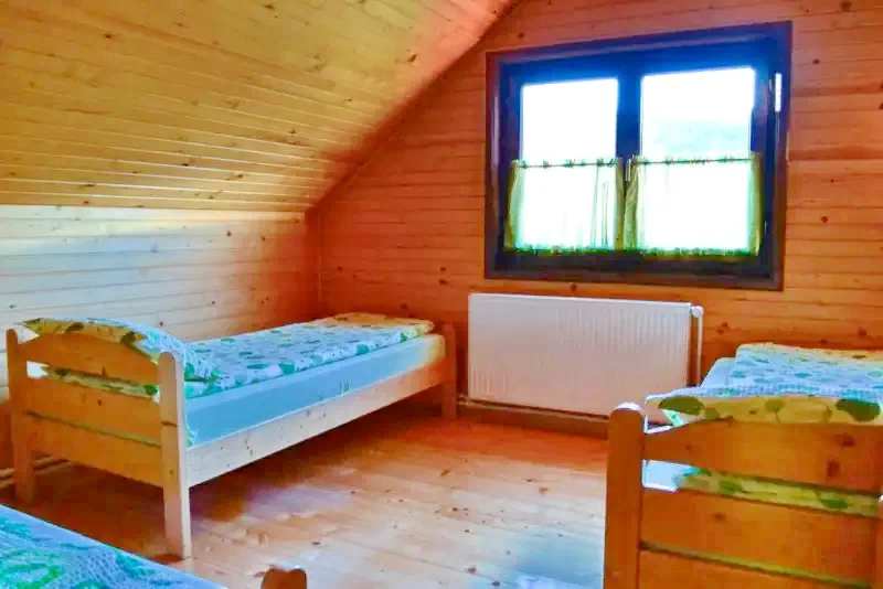 Izvoare Cazare | Sat de vacanță (K1395-20) Imaginea poate fi supusă drepturilor de autor. Se recomandă contactarea titularului drepturilor.