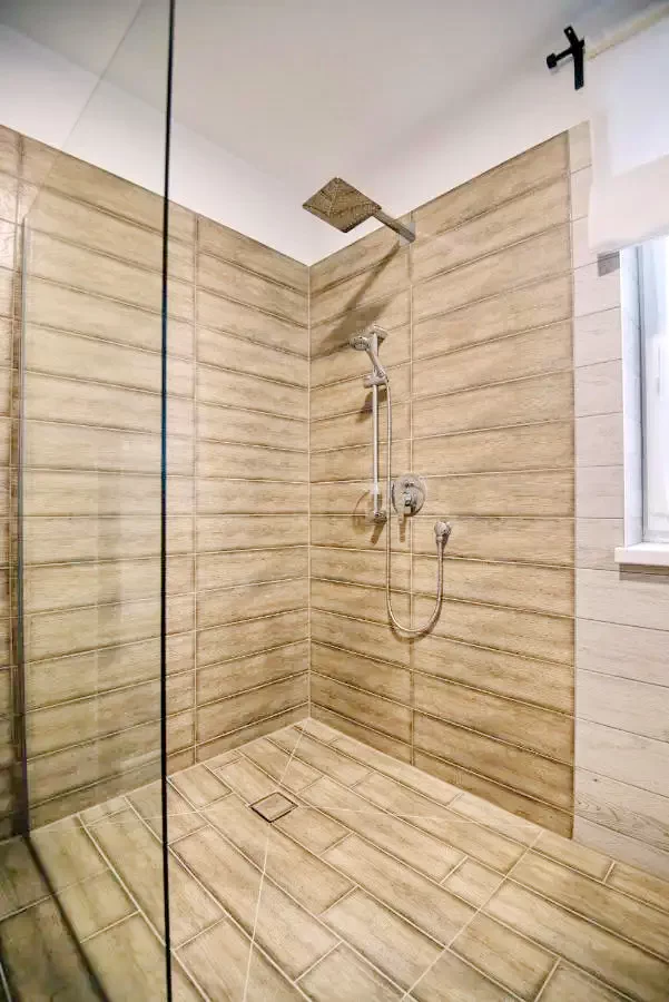 Izvoare Cazare | Sat de vacanță (K1398-22) Imaginea poate fi supusă drepturilor de autor. Se recomandă contactarea titularului drepturilor.