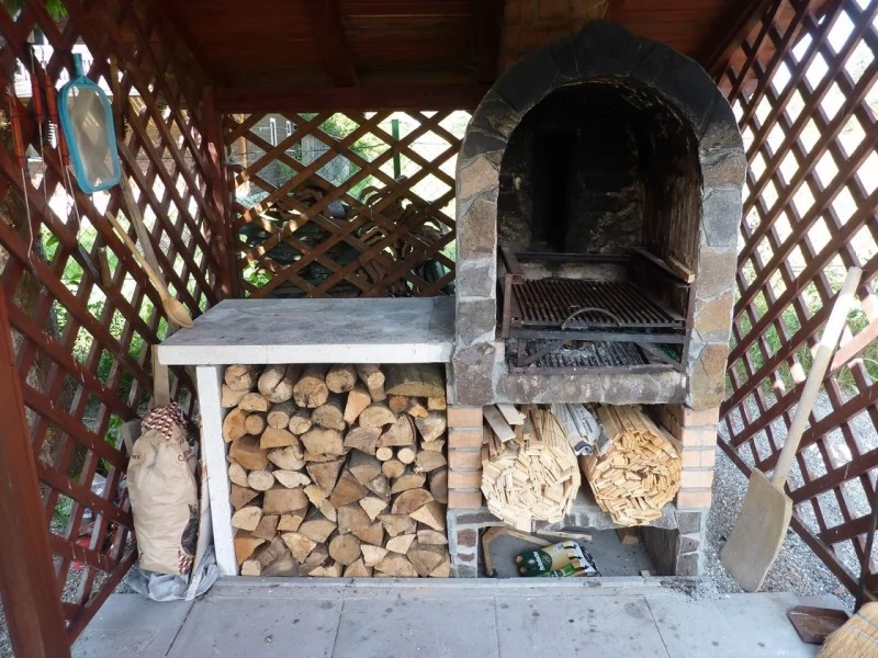 Barajul Zetea Cazare | Cabană (K0199-41) Imaginea poate fi supusă drepturilor de autor. Se recomandă contactarea titularului drepturilor.