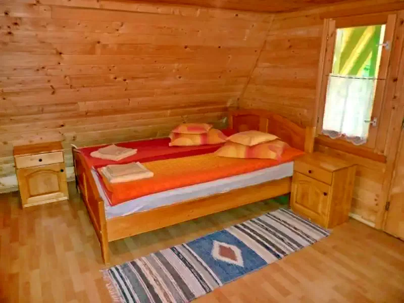 Barajul Zetea Cazare | Sat de vacanță (K0389-17) Imaginea poate fi supusă drepturilor de autor. Se recomandă contactarea titularului drepturilor.