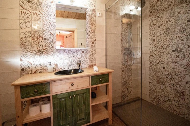 Barajul Zetea Cazare | Sat de vacanță (K0619-12) Imaginea poate fi supusă drepturilor de autor. Se recomandă contactarea titularului drepturilor.