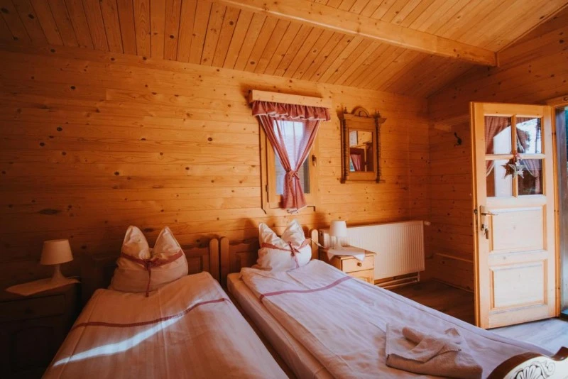 Barajul Zetea Cazare | Sat de vacanță (K0619-34) Imaginea poate fi supusă drepturilor de autor. Se recomandă contactarea titularului drepturilor.