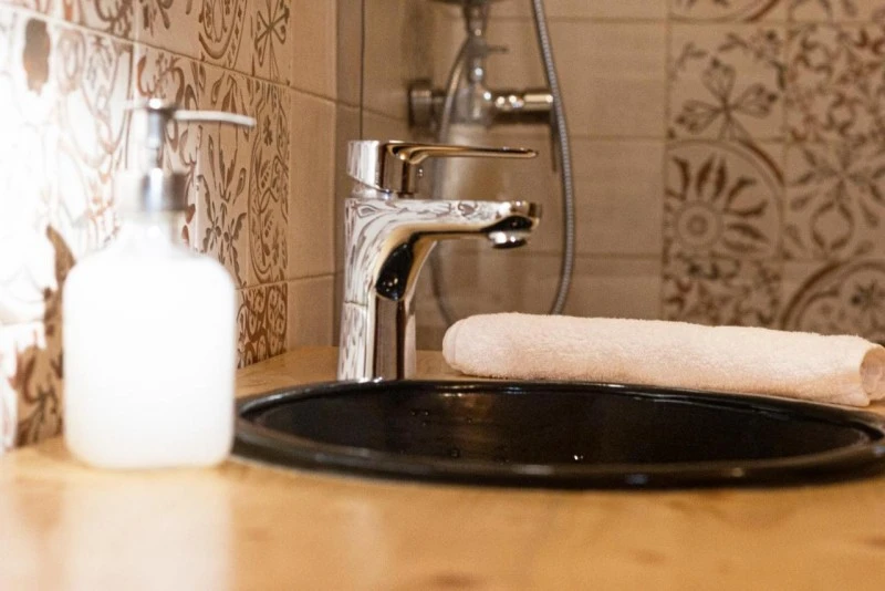 Barajul Zetea Cazare | Cabană (K0619-41) Imaginea poate fi supusă drepturilor de autor. Se recomandă contactarea titularului drepturilor.