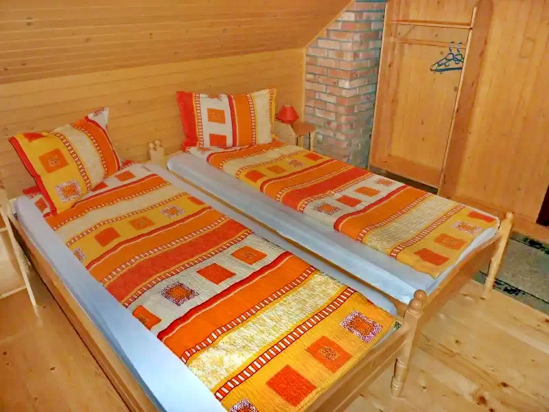 Barajul Zetea Cazare | Sat de vacanță (K0743-21) Imaginea poate fi supusă drepturilor de autor. Se recomandă contactarea titularului drepturilor.