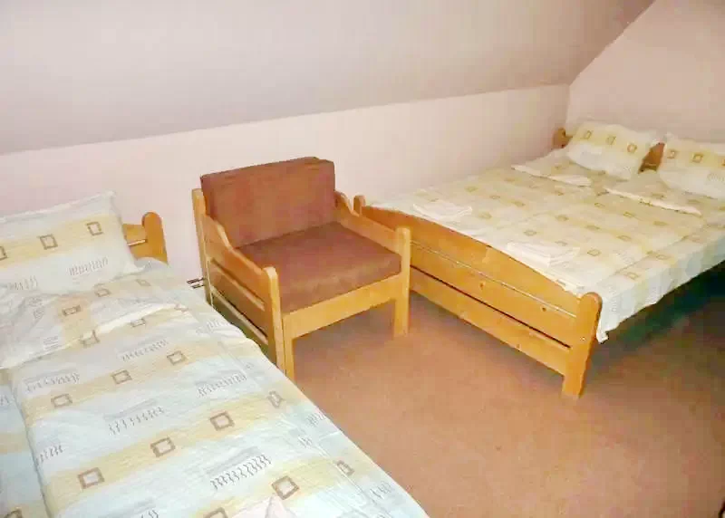 Barajul Zetea Cazare | Cabană (K1166-39) Imaginea poate fi supusă drepturilor de autor. Se recomandă contactarea titularului drepturilor. Barajul Zetea Cazare | Cabană (K1166-39) Imaginea poate fi supusă drepturilor de autor. Se recomandă contactarea titularului drepturilor.