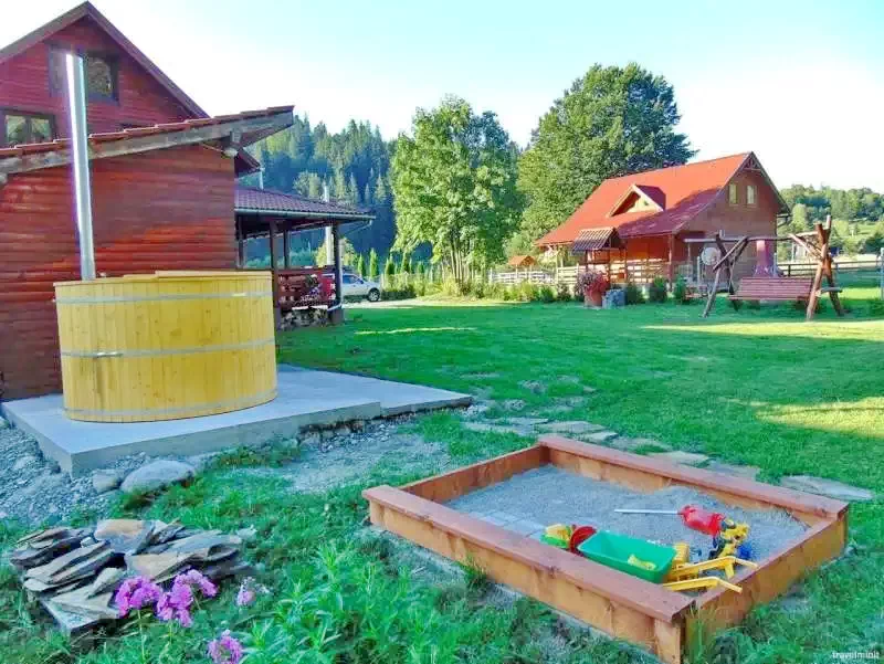 Barajul Zetea Cazare | Cabană (K1167-22) Imaginea poate fi supusă drepturilor de autor. Se recomandă contactarea titularului drepturilor. Barajul Zetea Cazare | Cabană (K1167-22) Imaginea poate fi supusă drepturilor de autor. Se recomandă contactarea titularului drepturilor.