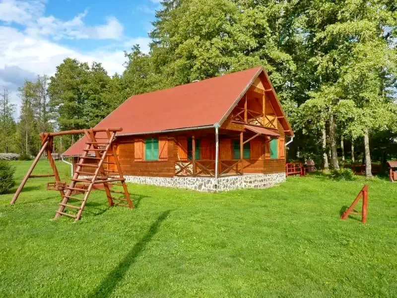 Barajul Zetea Cazare | Cabană (K1170-4) Imaginea poate fi supusă drepturilor de autor. Se recomandă contactarea titularului drepturilor.