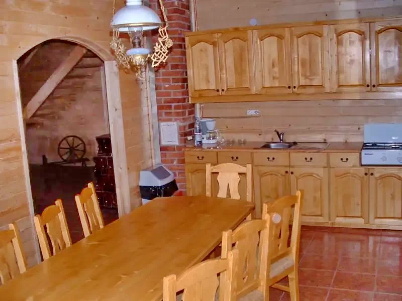 Barajul Zetea Cazare | Cabană (K1170-25) Imaginea poate fi supusă drepturilor de autor. Se recomandă contactarea titularului drepturilor.