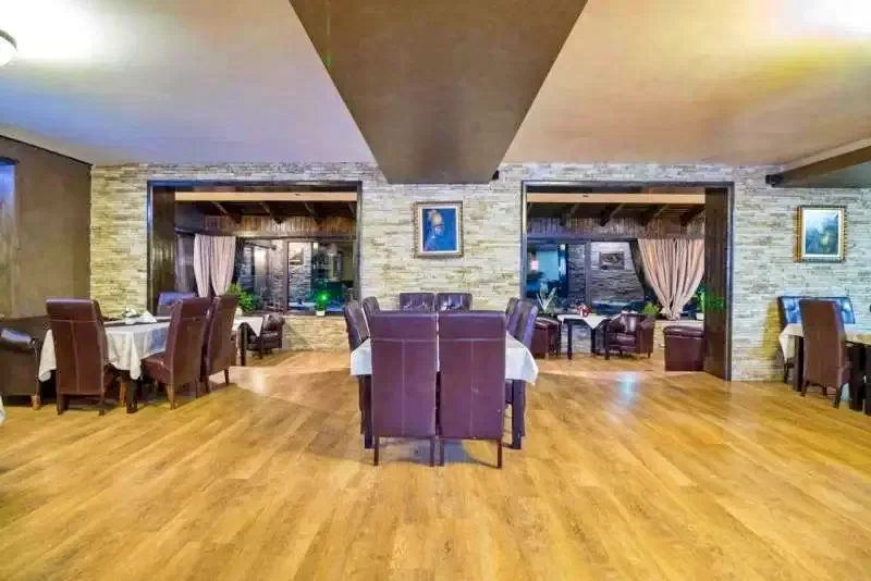 Bran Cazare | Motel (K1361-8) Imaginea poate fi supusă drepturilor de autor. Se recomandă contactarea titularului drepturilor.