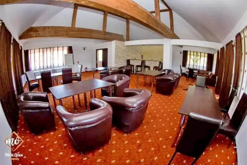 Bran Cazare | Motel (K1361-14) Imaginea poate fi supusă drepturilor de autor. Se recomandă contactarea titularului drepturilor.