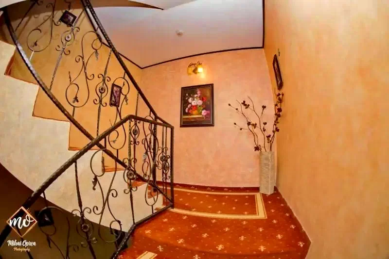 Bran Cazare | Motel (K1361-19) Imaginea poate fi supusă drepturilor de autor. Se recomandă contactarea titularului drepturilor.