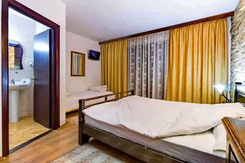 Bran Cazare | Motel (K1361-36) Imaginea poate fi supusă drepturilor de autor. Se recomandă contactarea titularului drepturilor.