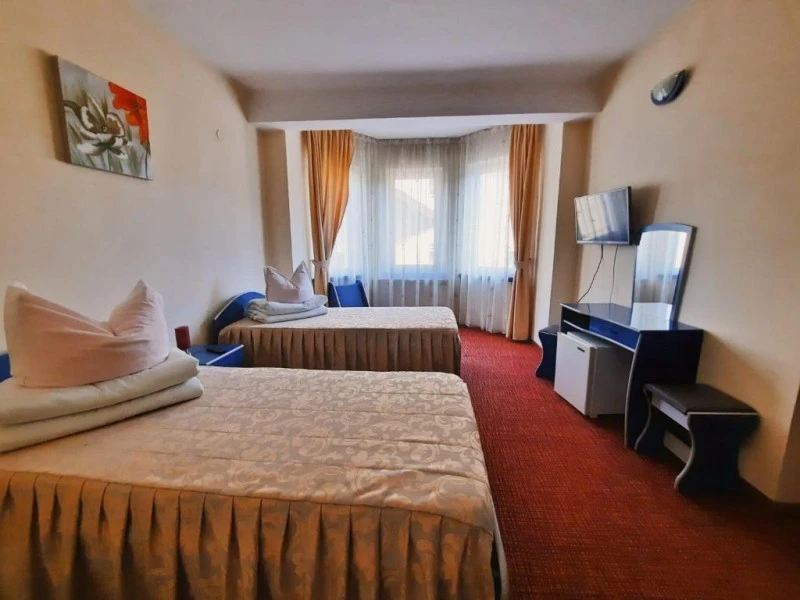 Piatra Neamț Cazare | Hotel*** (K1574-12) Imaginea poate fi supusă drepturilor de autor. Se recomandă contactarea titularului drepturilor.