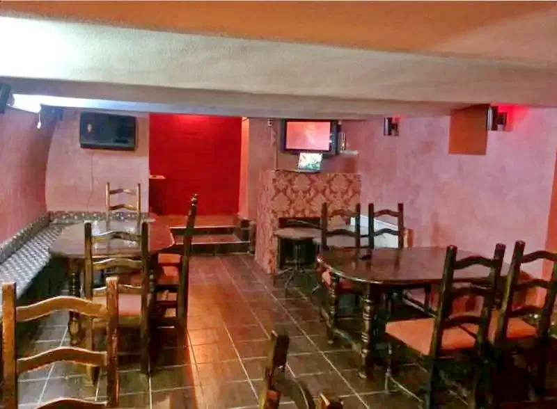 Nagyvárad Szállás | Motel (K0955-4) A kép szerzői jogvédelem alatt állhat. Javasolt a kapcsolatfelvétel a jog tulajdonossal.