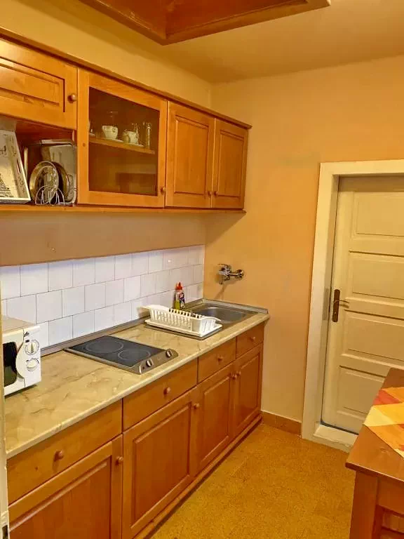 Farkaslaka Szállás | Motel (K0359-1) A kép szerzői jogvédelem alatt állhat. Javasolt a kapcsolatfelvétel a jog tulajdonossal.