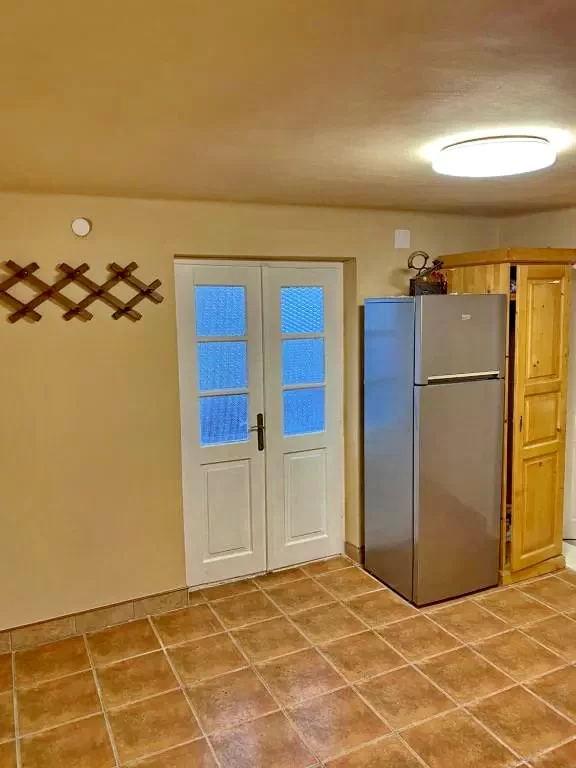 Farkaslaka Szállás | Panzió (K0359-36) A kép szerzői jogvédelem alatt állhat. Javasolt a kapcsolatfelvétel a jog tulajdonossal. Farkaslaka Szállás | Panzió (K0359-36) A kép szerzői jogvédelem alatt állhat. Javasolt a kapcsolatfelvétel a jog tulajdonossal.