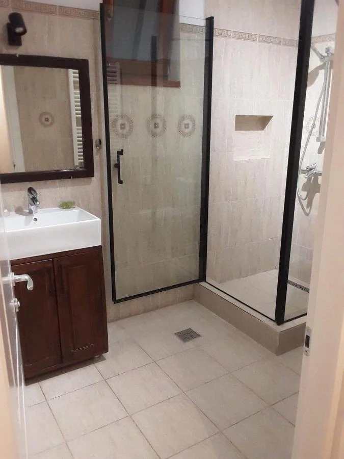 Orșova Cazare | Motel (K1558-6) Imaginea poate fi supusă drepturilor de autor. Se recomandă contactarea titularului drepturilor.