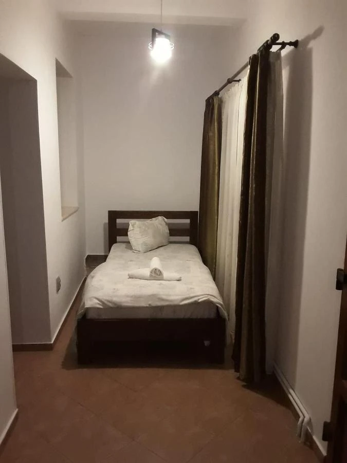 Orșova Cazare | Motel (K1558-31) Imaginea poate fi supusă drepturilor de autor. Se recomandă contactarea titularului drepturilor.