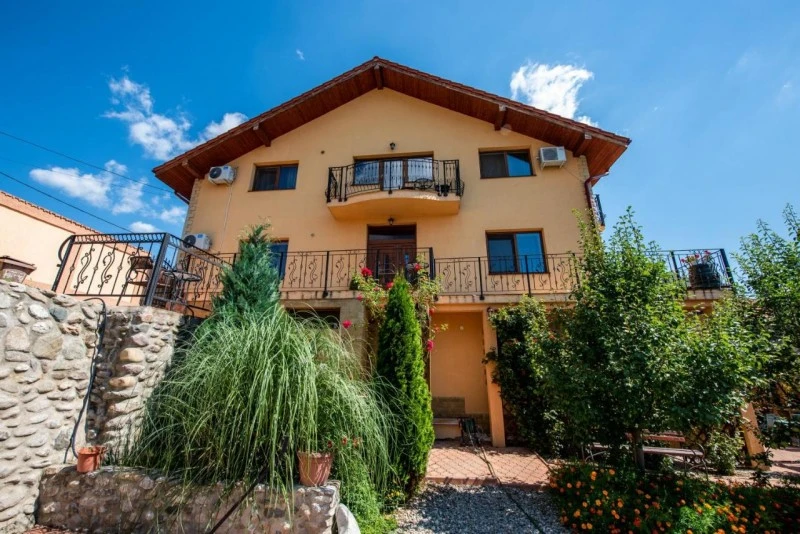 Orșova Cazare | Pensiune (K1558-41) Imaginea poate fi supusă drepturilor de autor. Se recomandă contactarea titularului drepturilor. Orșova Cazare | Pensiune (K1558-41) Imaginea poate fi supusă drepturilor de autor. Se recomandă contactarea titularului drepturilor.