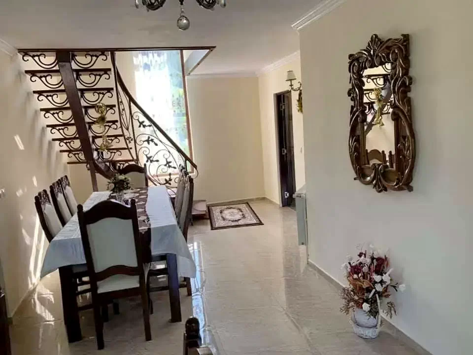 Rodna Cazare | Motel (K1256-5) Imaginea poate fi supusă drepturilor de autor. Se recomandă contactarea titularului drepturilor.