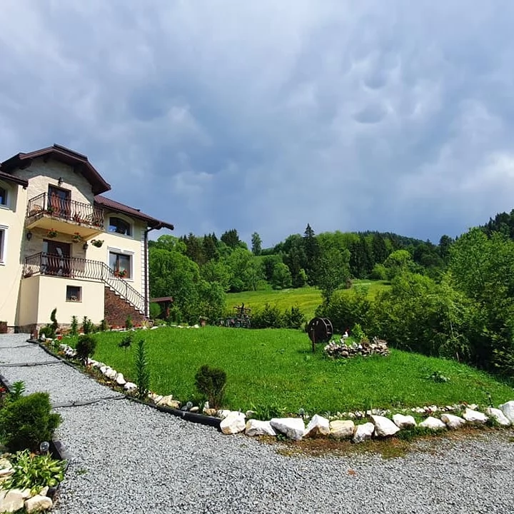 Óradna Szállás | Motel (K1256-10) A kép szerzői jogvédelem alatt állhat. Javasolt a kapcsolatfelvétel a jog tulajdonossal.