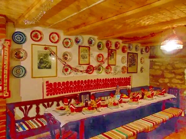 Sâncraiu Cazare | Pensiune (K1186-12) Imaginea poate fi supusă drepturilor de autor. Se recomandă contactarea titularului drepturilor.