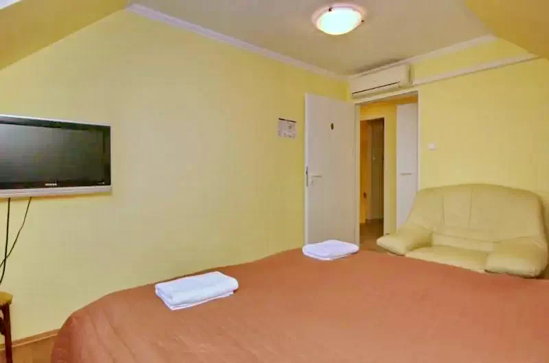 Gyula Szállás | Üdülőfalu (K0009-14) A kép szerzői jogvédelem alatt állhat. Javasolt a kapcsolatfelvétel a jog tulajdonossal.