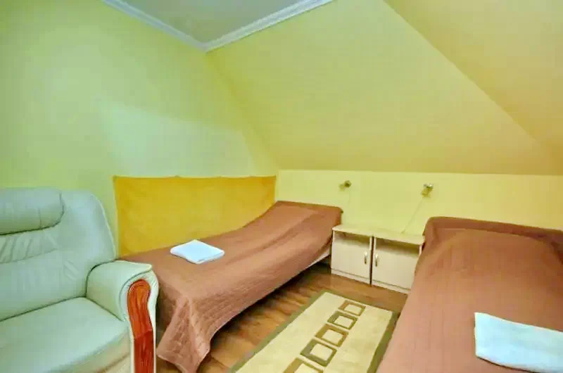 Gyula Szállás | Kulcsosház (K0009-18) A kép szerzői jogvédelem alatt állhat. Javasolt a kapcsolatfelvétel a jog tulajdonossal. Gyula Szállás | Kulcsosház (K0009-18) A kép szerzői jogvédelem alatt állhat. Javasolt a kapcsolatfelvétel a jog tulajdonossal.