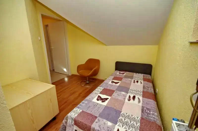 Gyula Szállás | Üdülőfalu (K0009-20) A kép szerzői jogvédelem alatt állhat. Javasolt a kapcsolatfelvétel a jog tulajdonossal.