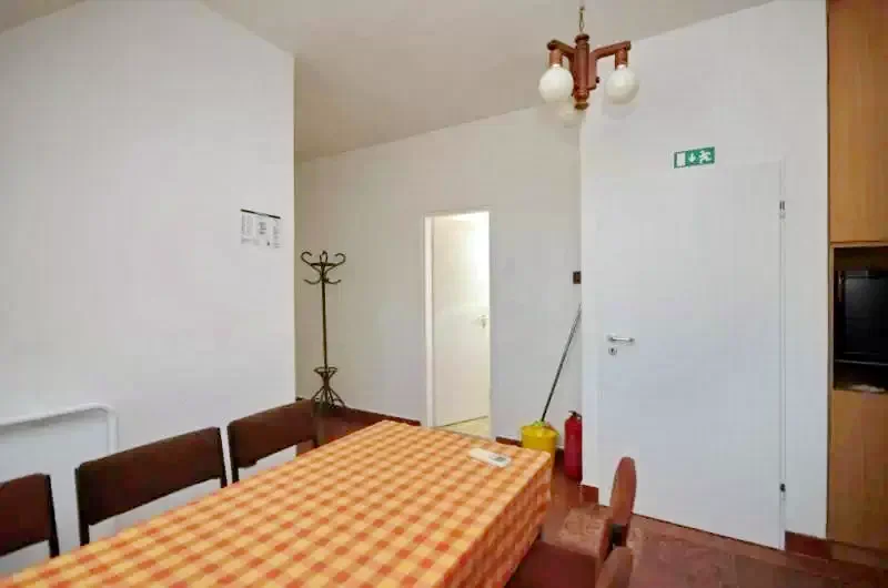 Gyula Szállás | Üdülőfalu (K0009-36) A kép szerzői jogvédelem alatt állhat. Javasolt a kapcsolatfelvétel a jog tulajdonossal.