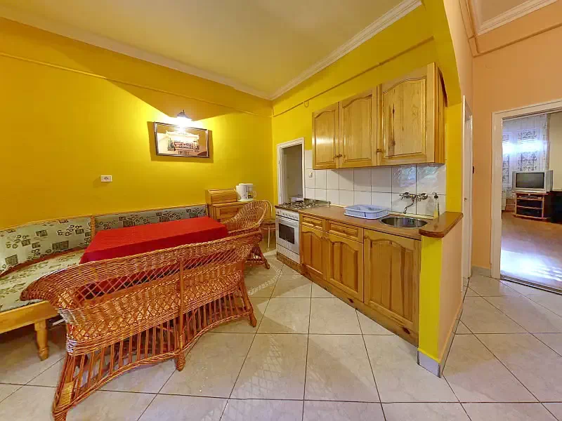 Jula Cazare | Hotel**** (K0085-7) Imaginea poate fi supusă drepturilor de autor. Se recomandă contactarea titularului drepturilor.