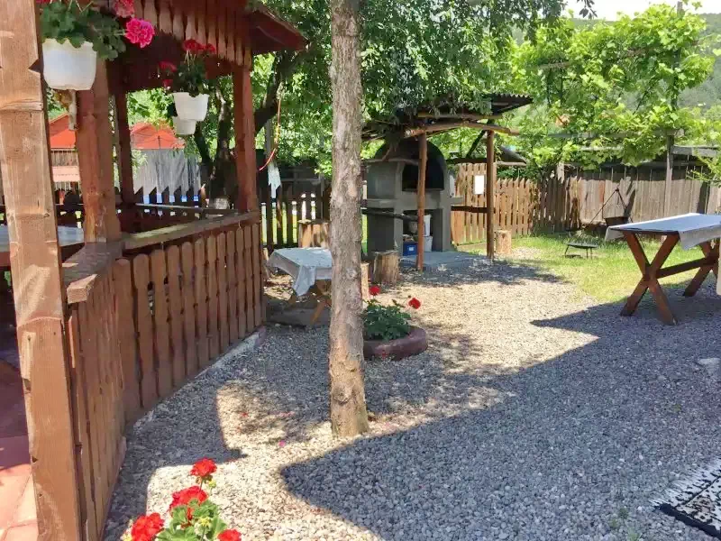 Cazare Praid - Casa de Oaspeti Fülöp Attila ** | Parajd - Fülöp Attila Vendégház **. Imaginea poate fi supusă drepturilor de autor. Se recomandă contactarea titularului drepturilor.