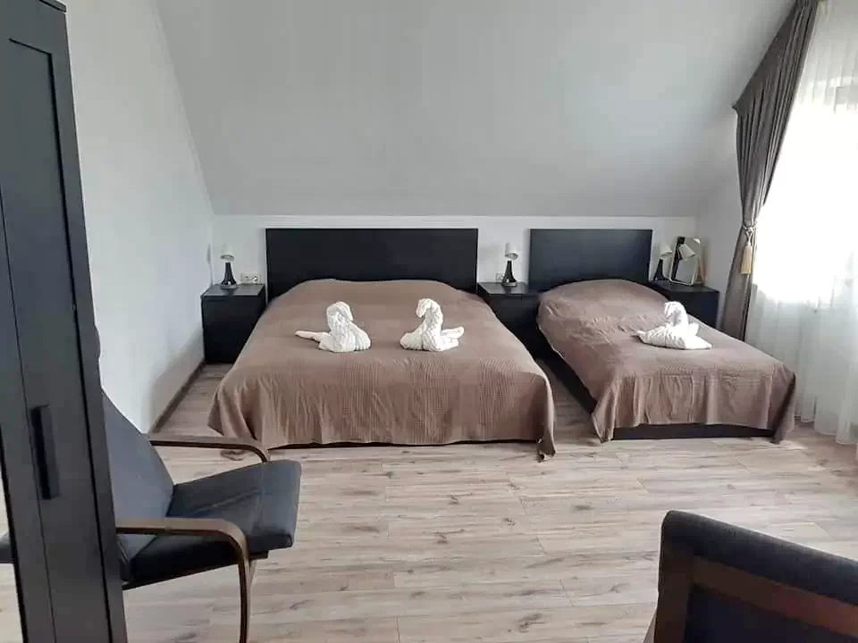 Rugonfalva Szállás | Motel (K1261-13) A kép szerzői jogvédelem alatt állhat. Javasolt a kapcsolatfelvétel a jog tulajdonossal.