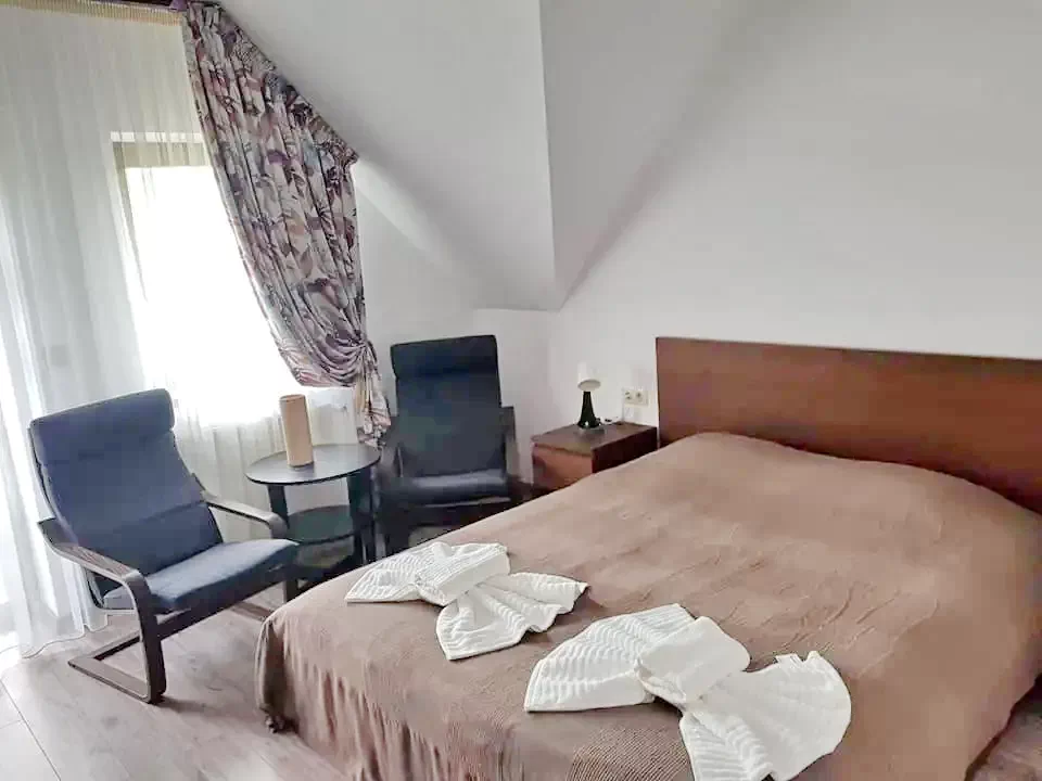 Rugonfalva Szállás | Motel (K1261-15) A kép szerzői jogvédelem alatt állhat. Javasolt a kapcsolatfelvétel a jog tulajdonossal.