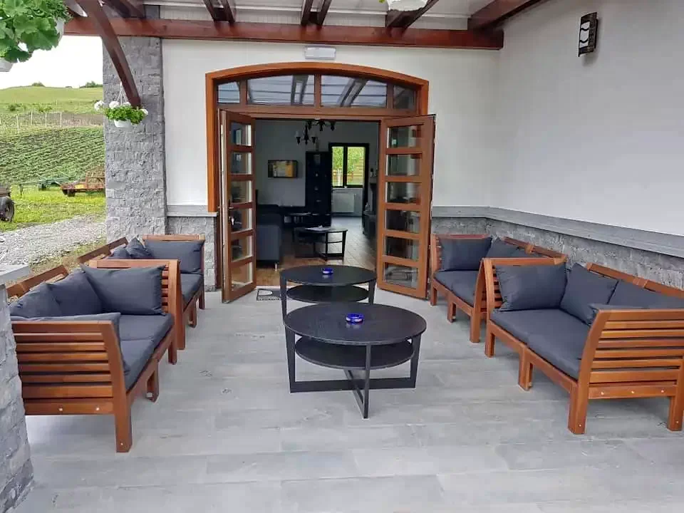 Rugănești Cazare | Motel (K1261-24) Imaginea poate fi supusă drepturilor de autor. Se recomandă contactarea titularului drepturilor.