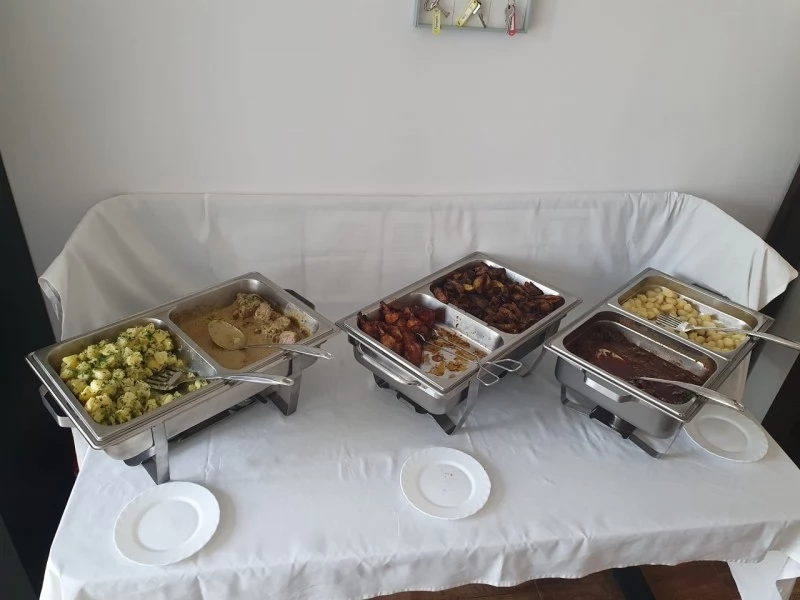 Rugănești Cazare | Motel (K1261-25) Imaginea poate fi supusă drepturilor de autor. Se recomandă contactarea titularului drepturilor.