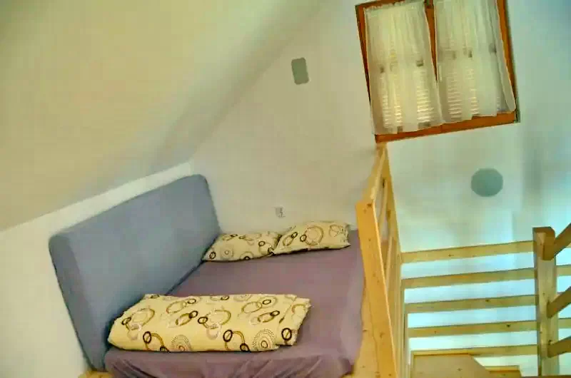 Bezidu Nou Cazare | Cabană (K0648-10) Imaginea poate fi supusă drepturilor de autor. Se recomandă contactarea titularului drepturilor. Bezidu Nou Cazare | Cabană (K0648-10) Imaginea poate fi supusă drepturilor de autor. Se recomandă contactarea titularului drepturilor.