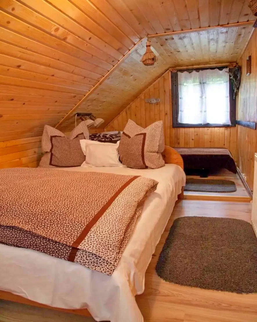 Lacu Roșu Cazare | Sat de vacanță (K1242-20) Imaginea poate fi supusă drepturilor de autor. Se recomandă contactarea titularului drepturilor.