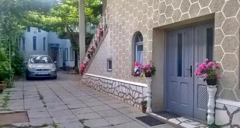 Resinár Szállás | Motel (K0598-28) A kép szerzői jogvédelem alatt állhat. Javasolt a kapcsolatfelvétel a jog tulajdonossal.